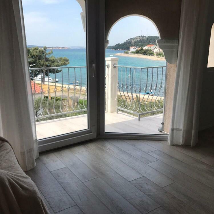 Relaxing Whole Top Floor Apartment By The Sea Zaboric Exterior foto